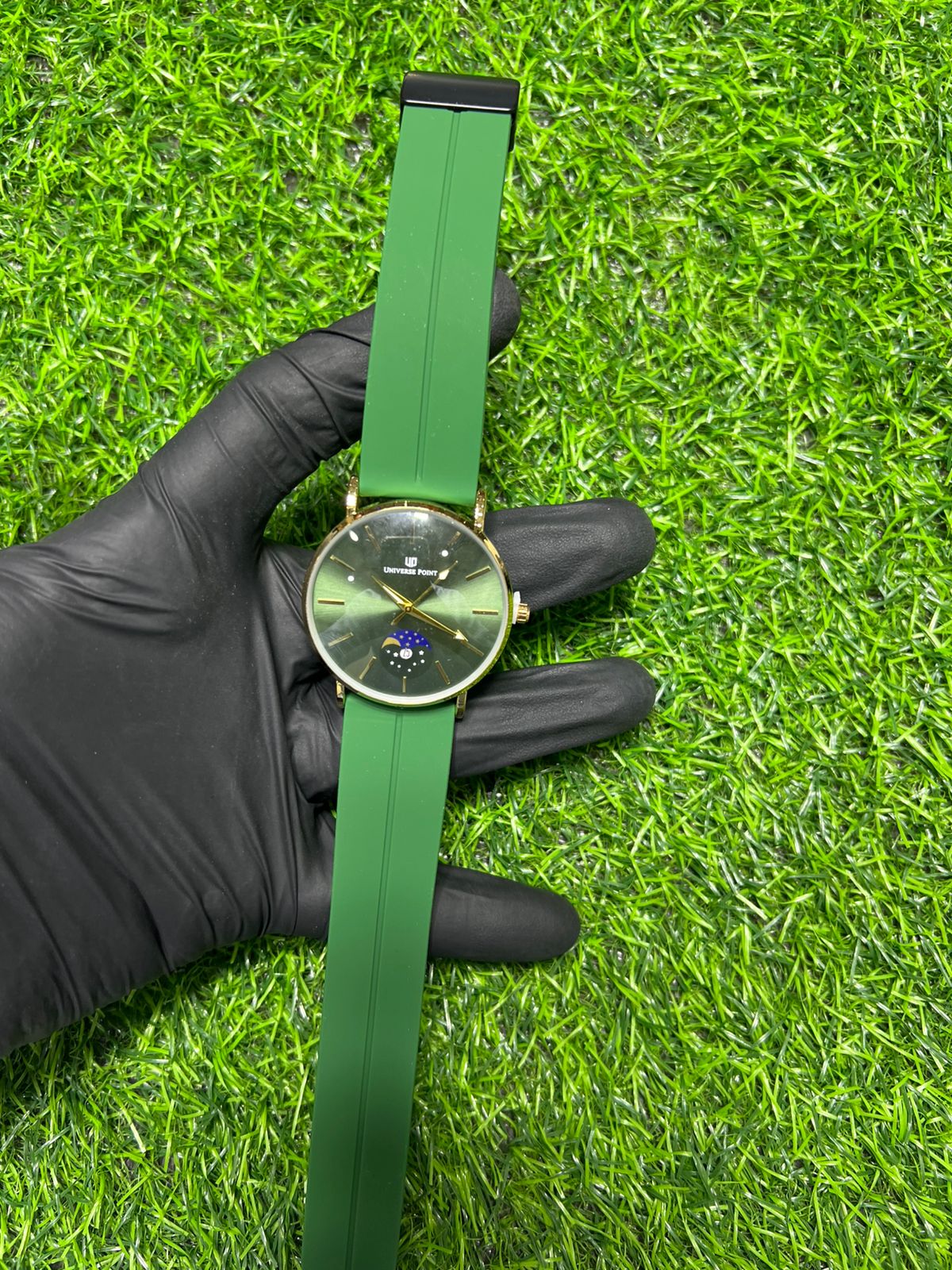 Meadow green strap watch