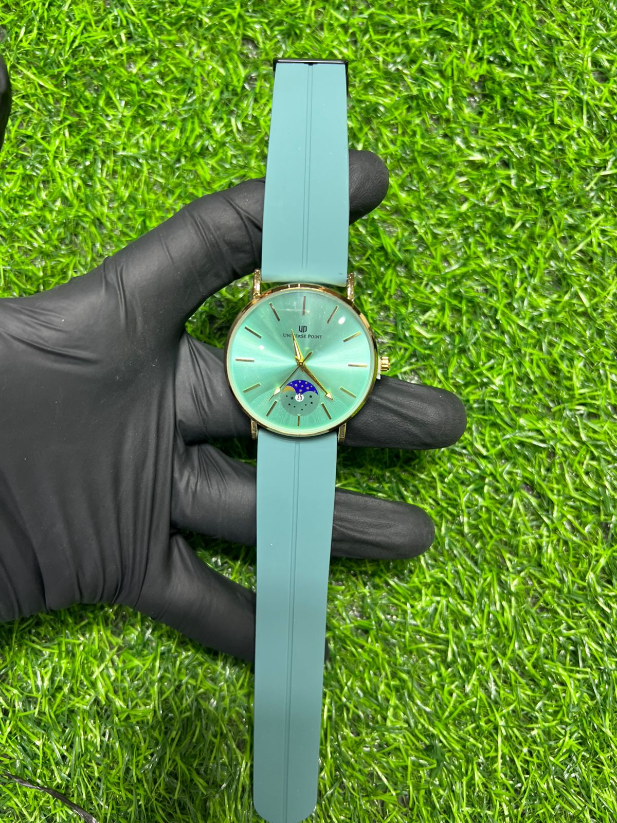 Mint Horizon green dial and strap watch